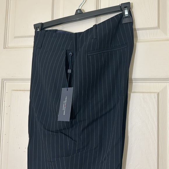 NWT Tommy Hilfiger Navy Stripes Flat Front Pant Size 6 - Picture 3 of 10